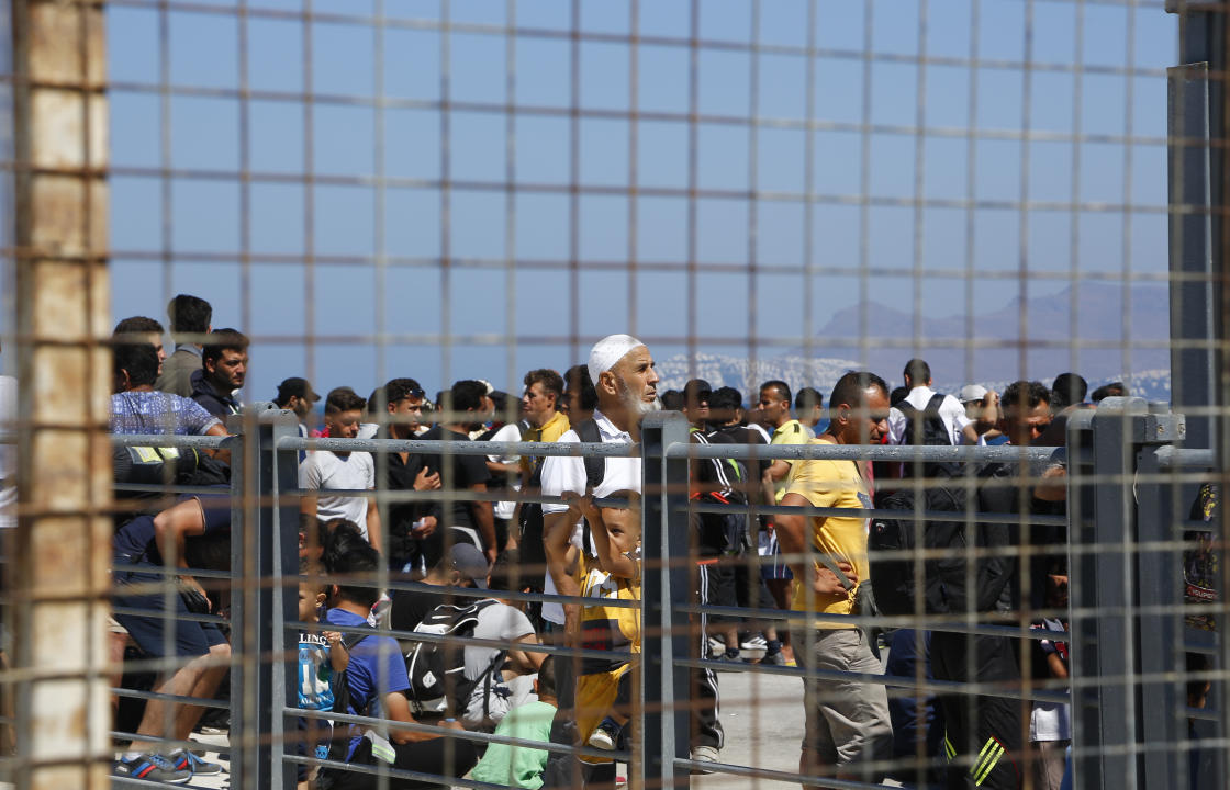 Μεταφορά 70 Σύρων, Παλαιστίνιων και Ιρακινών από τη Σύμη στην Κω