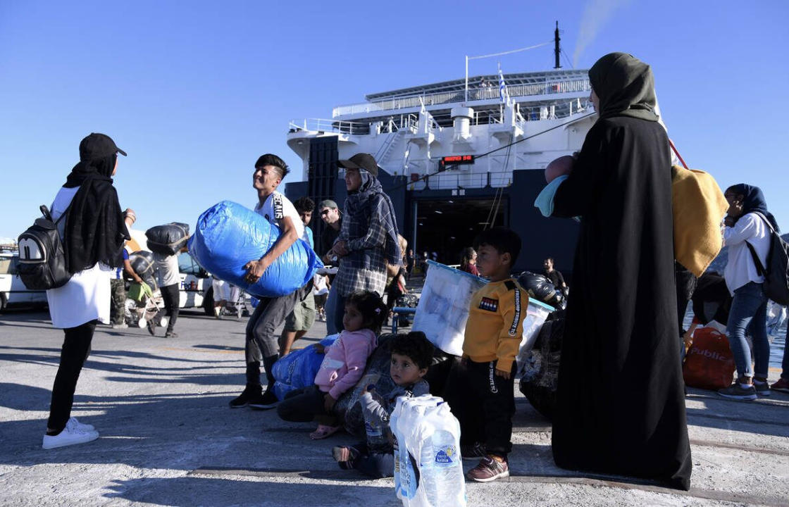Στον Πειραιά 18 πρόσφυγες και μετανάστες από Kω και 51 από Λέρο