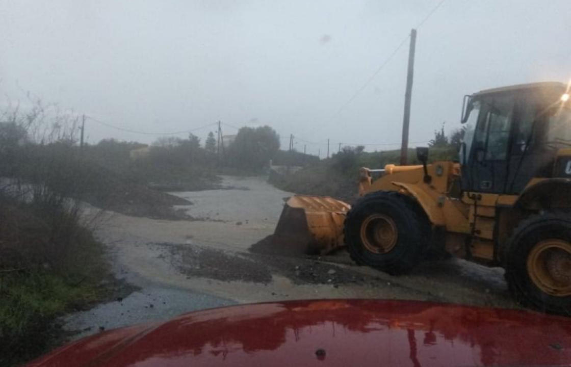 Δήμος Κω: Κυκλοφοριακά προβλήματα στην Αγία Μαρίνα λόγω λάσπης στο οδόστρωμα