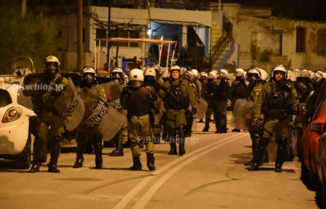 Η λιτή ανακοίνωση της αστυνομίας, για τη μεταφορά μηχανημάτων συνοδεία των ΜΑΤ, σε Μυτιλήνη και Χίο για την κατασκευή κλειστών κέντρων