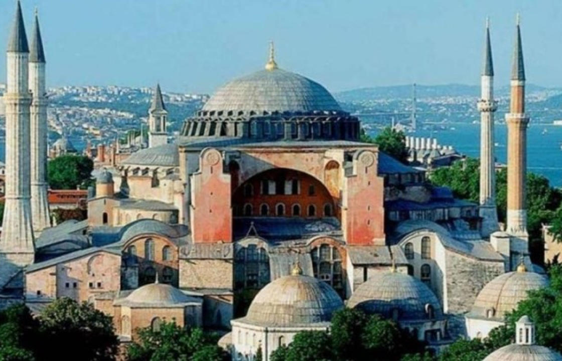 Αγιά Σοφιά: Με απόφαση του τουρκικού ΣτΕ, άνοιξε ο δρόμος για να γίνει τζαμί-  ο Ρετζέπ Ταγίπ Ερντογάν υπέγραψε το σχετικό διάταγμα