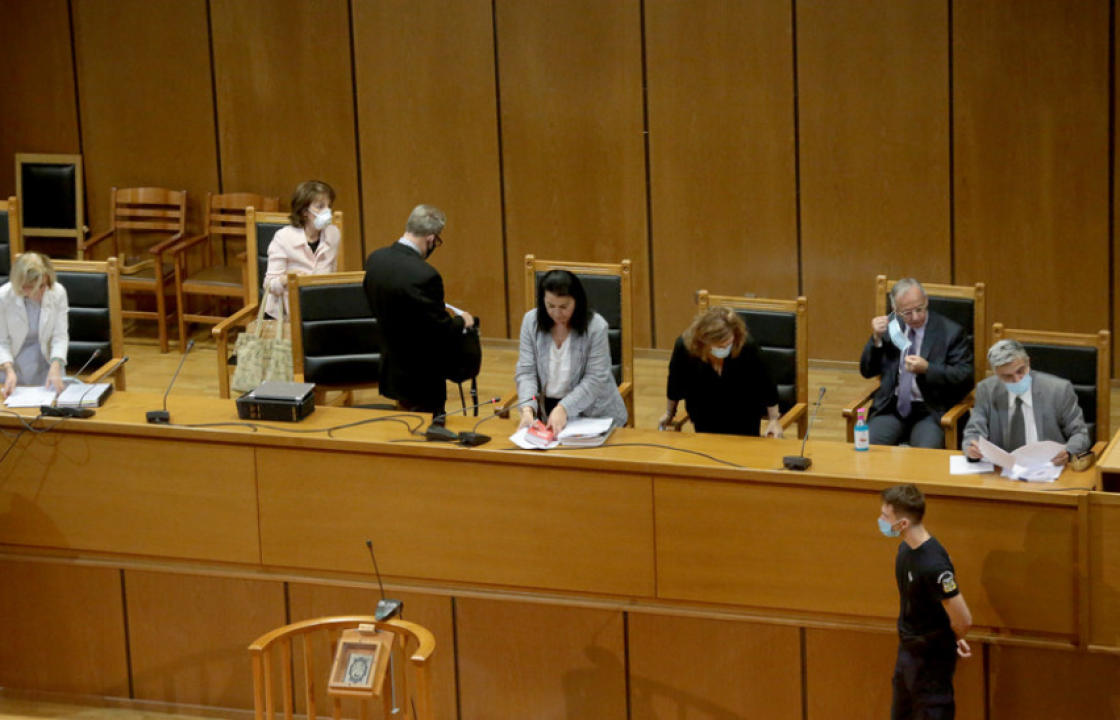 Δίκη Χρυσής Αυγής: 13 χρόνια κάθειρξη στον Μιχαλολιάκο και σε άλλους 5 από το διευθυντήριο