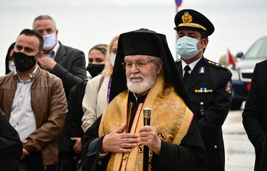 Η επιμνημόσυνη δέηση και η κατάθεση στεφάνων στο Ηρώο για τον Εορτασμό της 28ης Οκτωβρίου