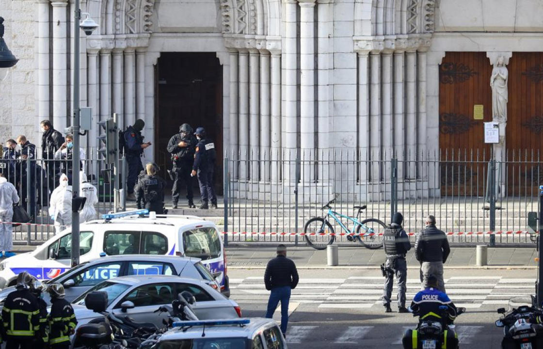 Τρομοκρατική επίθεση στη Νίκαια της Γαλλίας: Αποκεφαλίστηκε γυναίκα - Τρεις νεκροί