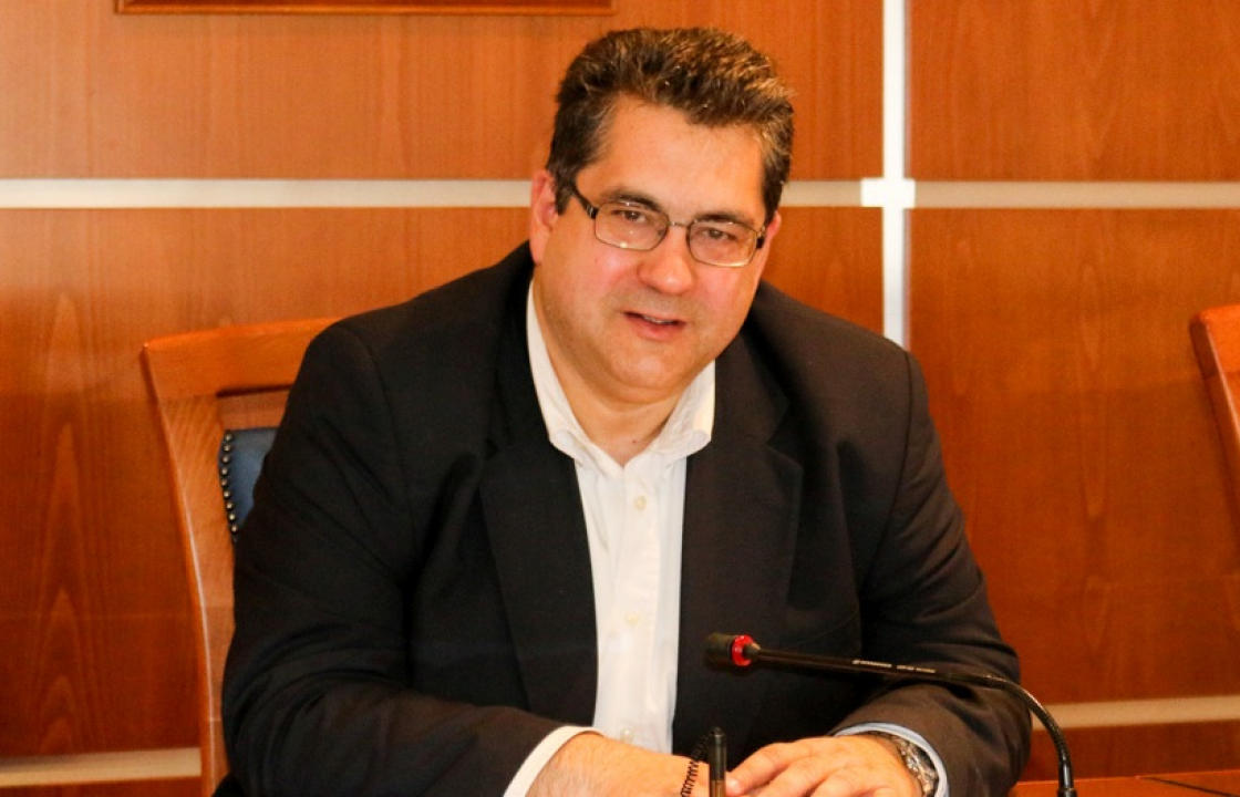 ΧΑΡΑΛΑΜΠΟΣ ΚΟΚΚΙΝΟΣ: Στην Κάλυμνο και σε περιοχές με βαρύ επιδημιολογικό φορτίο να επανεξεταστεί η απόφαση επαναλειτουργίας των σχολικών μονάδων
