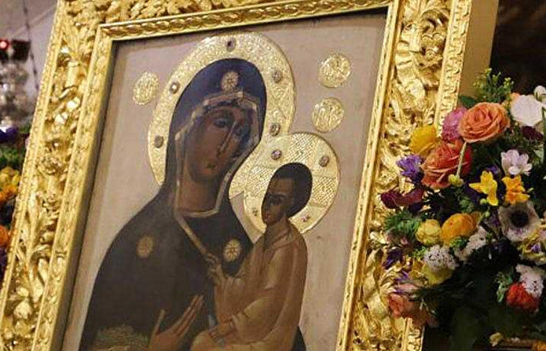 Ακάθιστος Ύμνος : Τῇ ὑπερμάχῳ στρατηγῷ τὰ νικητήρια