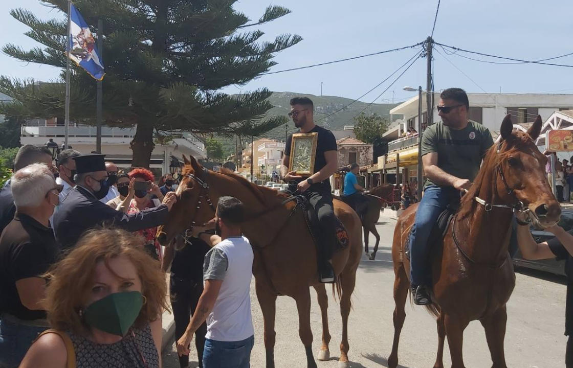 Η Παρέλαση των αλόγων στο Πυλί ανήμερα του Αγίου Γεωργίου