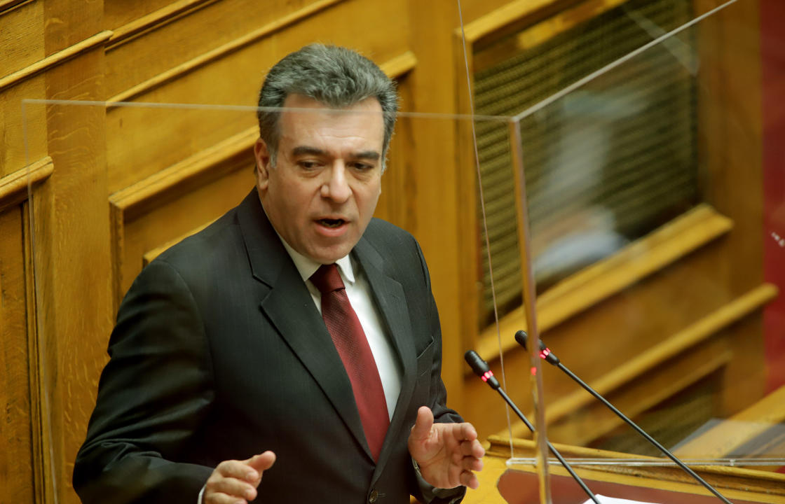 Πρωτοβουλία του Μάνου Κόνσολα για να επιτραπεί η μετακίνηση των μελισσοκόμων της Κω στην Κάλυμνο