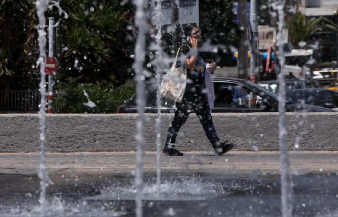 Καύσωνας: Επιφυλακή και έκτακτα μέτρα  - Τι ισχύει για εργαζόμενους σε δημόσιο και ιδιωτικό τομέα