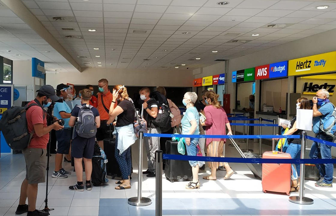 Τα αεροδρόμια του Νοτίου Αιγαίου έσπασαν το φράγμα του ενός εκατομμυρίου διεθνών αφίξεων μέσω 8.000 πτήσεων