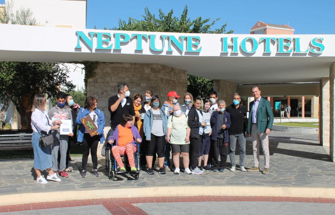 Εκδήλωση αγάπης του NeptuneHotels για τους ξεχωριστούς επισκέπτες και φίλους του