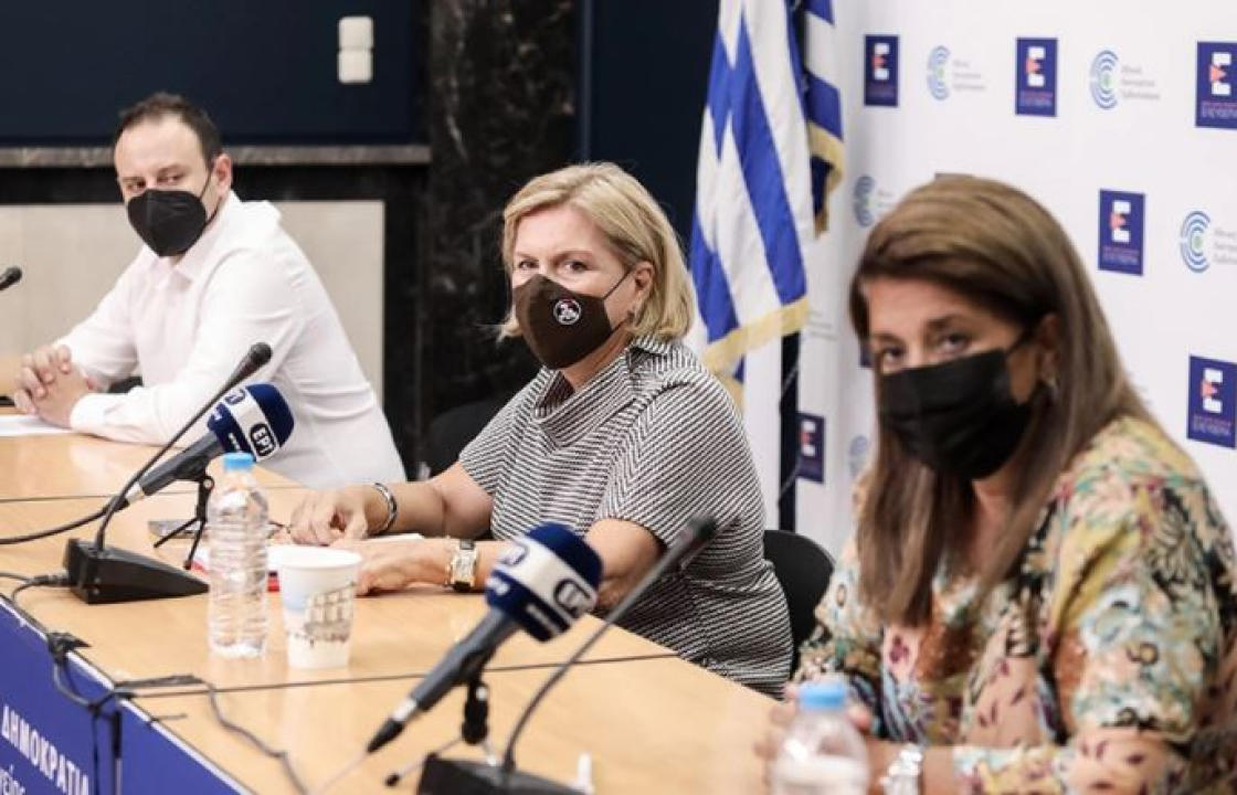 Στις 10 Οκτωβρίου ανοίγει η πλατφόρμα για την τρίτη δόση εμβολίου στους άνω των 50