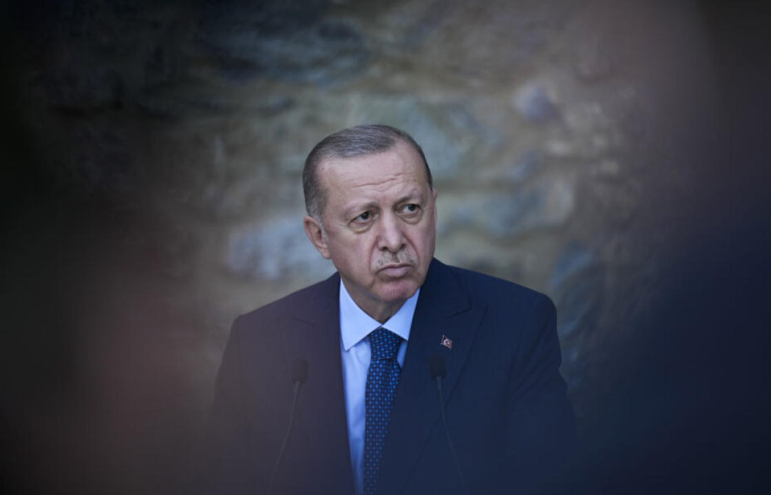 Τουρκία: Ο Ερντογάν αντικατέστησε τον υπουργό Οικονομικών