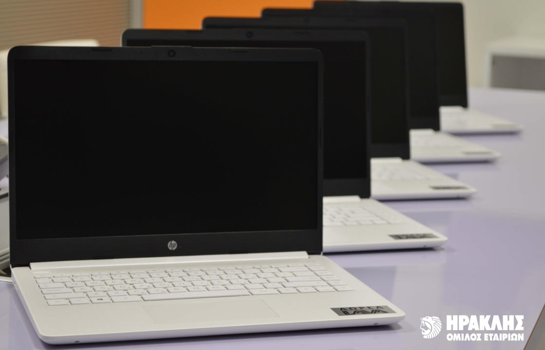Η ΛΑΒΑ του Ομίλου ΗΡΑΚΛΗΣ εξοπλίζει με νέους ηλεκτρονικούς υπολογιστές τους μαθητές του Γυμνασίου στη Νίσυρο