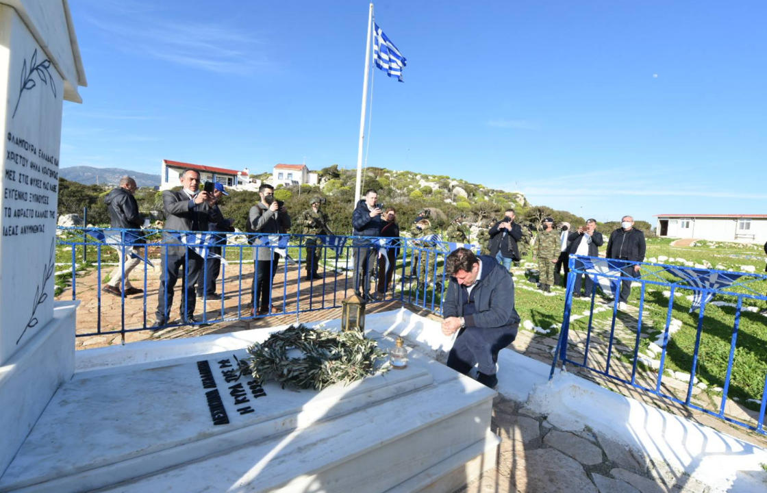 Ο Μ. Βαρβιτσιώτης κατέθεσε στεφάνι στο μνημείο της Κυράς της Ρω
