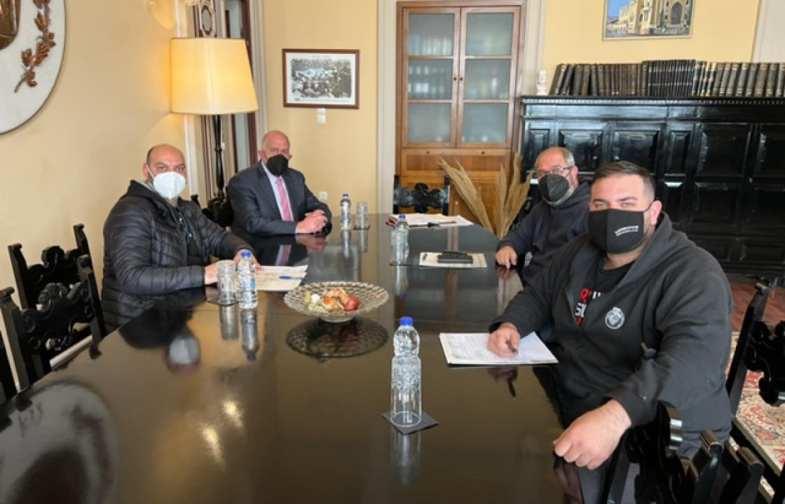 Σύσκεψη του Επάρχου Κω - Νισύρου με εκπροσώπους των Αθλητικών Συλλόγων «ΑΙΟΛΟΣ ΚΕΦΑΛΟΥ», «ΗΡΑΚΛΗΣ 2000» &amp; «ΑΕ ΔΙΚΑΙΟΥ»