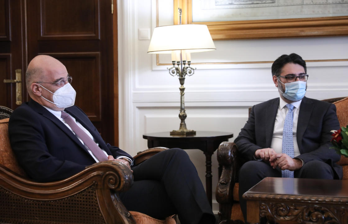 Δένδιας: Παρασημοφόρηση των Ελλήνων διπλωματών σε Μαριούπολη και Οδησσό – «Θα συνοδεύσω την αποστολή ανθρωπιστικής βοήθειας»