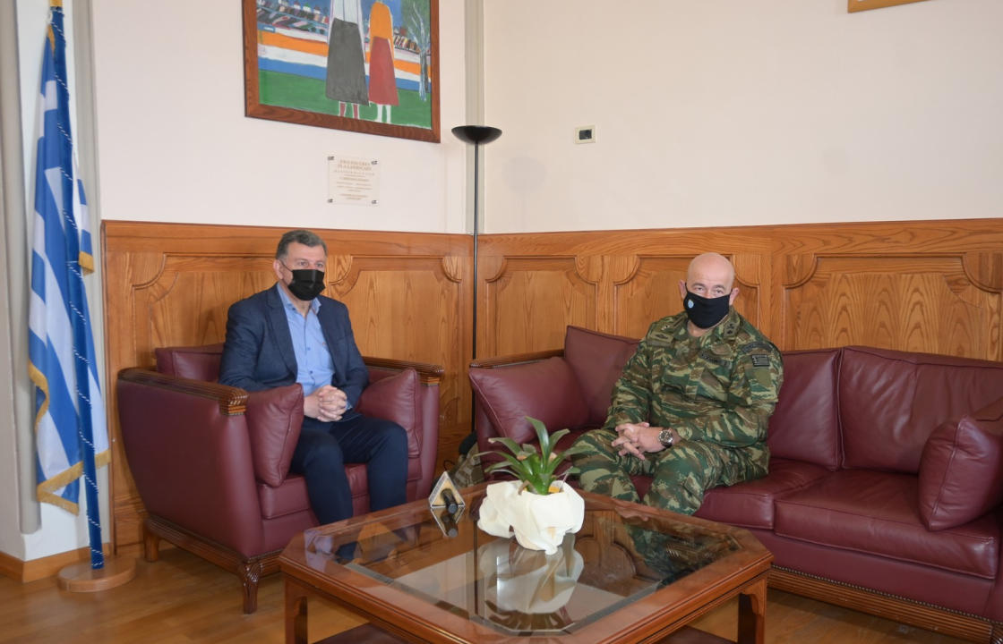 Η εθιμοτυπική συνάντηση του νέου Διοικητή της 80 ΑΔΤΕ Ταξιάρχου Σπύρου Κογιάννη με τον Δήμαρχο Κω Θεοδόση Νικηταρά