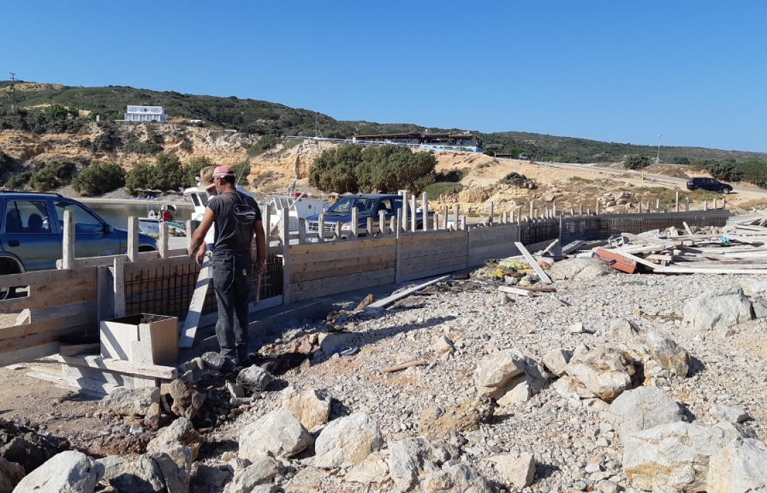 Δύναμη Αλλαγής: Η ετερόκλητη ομάδα που, θεωρεί, ότι διοικεί τον Δήμο μετάφερε τον θίασο της στο Χωριό της Κεφάλου - Ο κ. Νικηταράς ανακάλυψε τον Λιμνιώνα