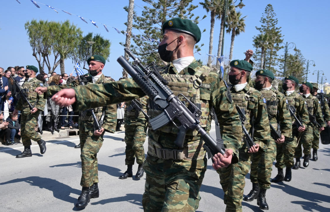 Η παρέλαση του στρατού στην Κω, για την 25η Μαρτίου