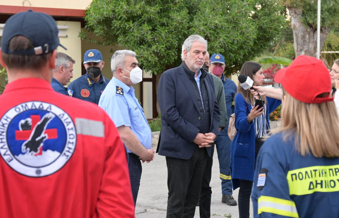 Η επίσκεψη του Υπουργού Κλιματικής Κρίσης και Πολιτικής Προστασίας Χρήστου Στυλιανίδη, στην Πυροσβεστική Υπηρεσία Κω