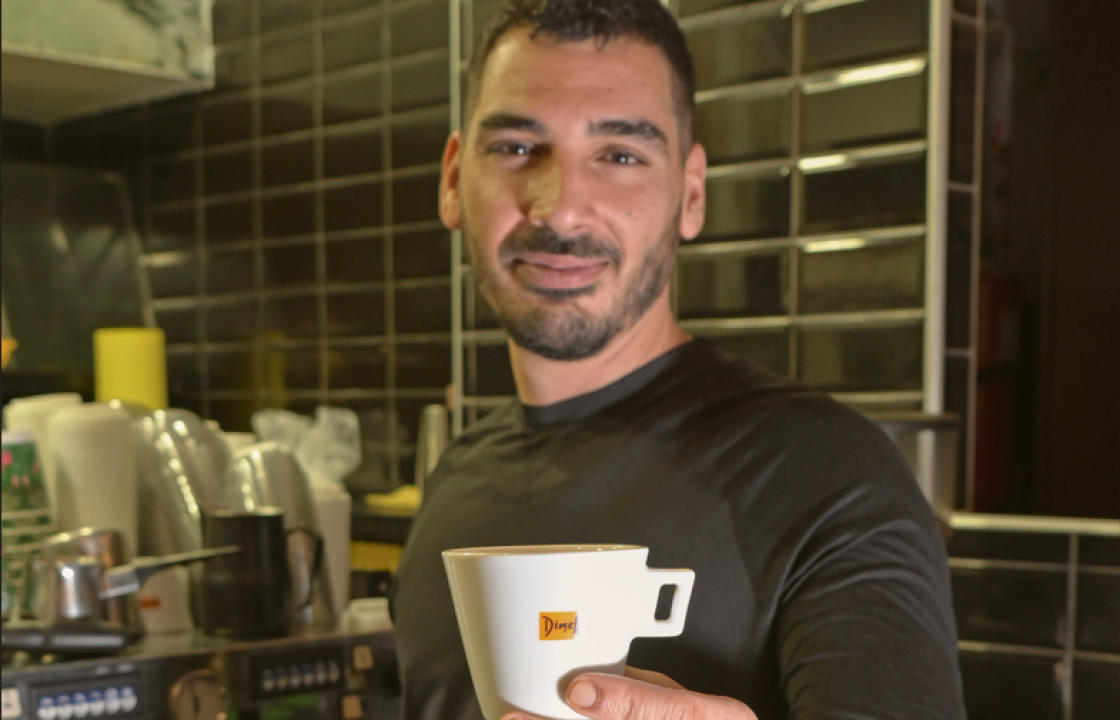 To Scoops δίπλα σας με ένα τηλεφώνημα! Δείτε το μενού