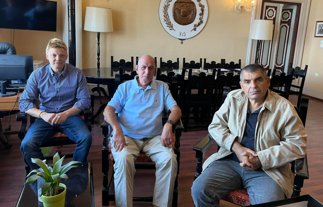 Η συνάντηση του Επάρχου Κω - Νισύρου με τον Διευθυντή του ΕΚΑΒ Αιγαίου και τον Εκπρόσωπο του ΕΚΑΒ Κω