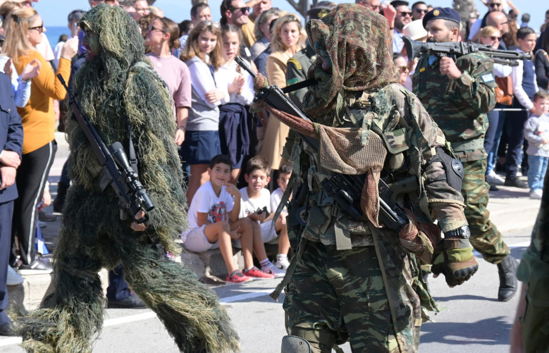 Η παρέλαση του στρατού στην Κω για την Εθνική Επέτειο της 28ης Οκτωβρίου