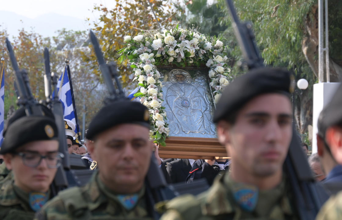 Η Κως γιορτάζει με δόξα και τιμές τον Πολιούχο της Άγιο Νικόλαο -  Η λιτανεία της εικόνας στους δρόμους του νησιού