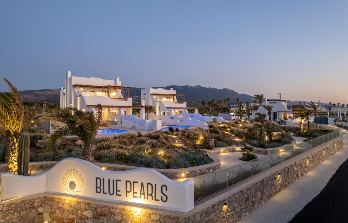 Θέσεις εργασίας στα καταλύματα White Pearls &amp; Blue Pearls, στη Λάμπη