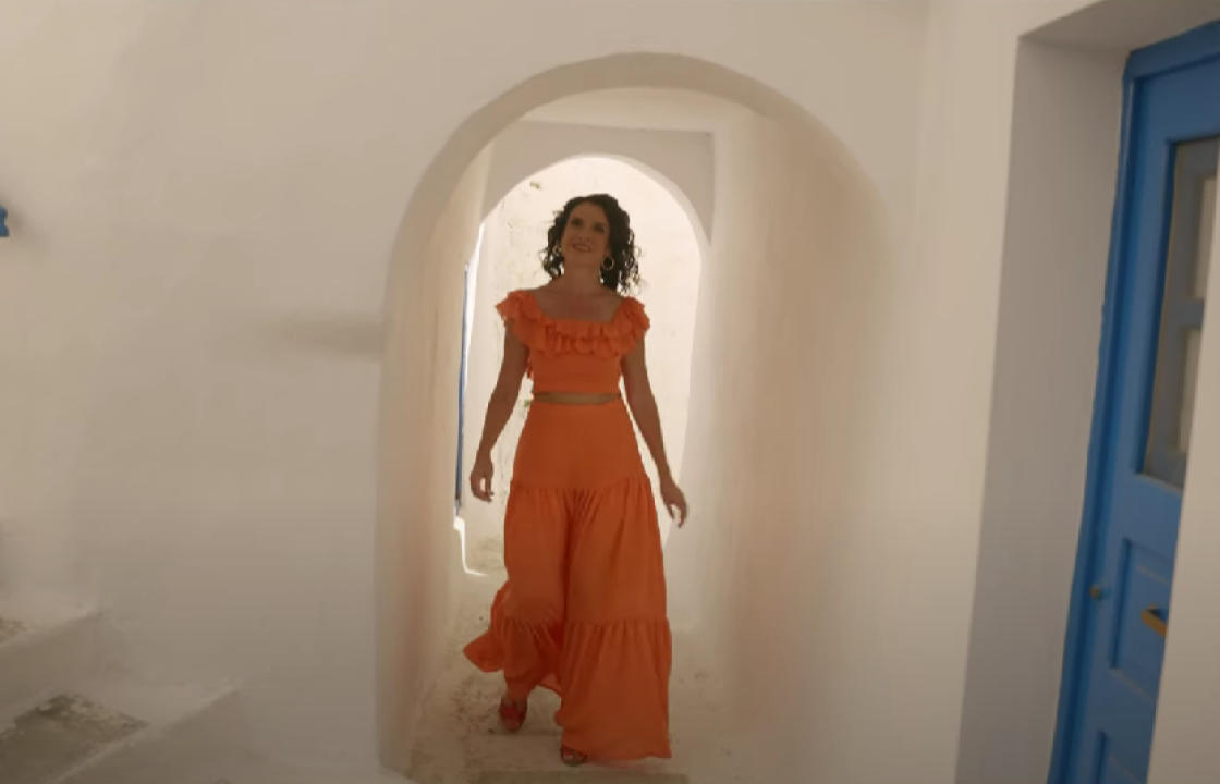 «ΝΟΣΤΑΛΓΩ ΤΗ ΝΙΣΥΡΟ»: Ένα νέο τραγούδι και video clip με πρωταγωνίστρια την υπέροχη Νίσυρο!