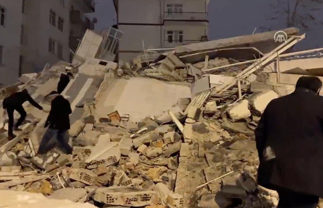 Σεισμός: Πολύ ισχυρή σεισμική δόνηση 7,7 Ρίχτερ στην Τουρκία – 1.300 νεκροί από τον σεισμό
