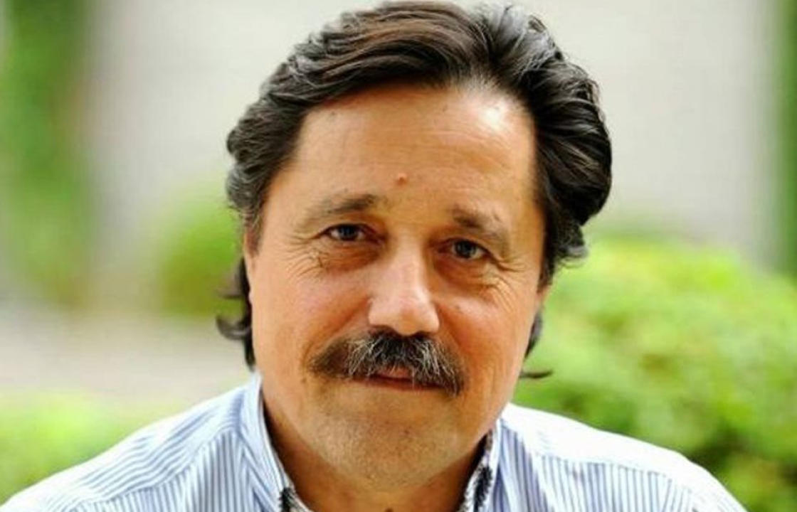 Πρόσκληση για τη γιορτή της 7ης Μαρτίου του Γυμνασίου Κεφάλου, με καλεσμένο τον συγγραφέα και γεωστρατηγικό αναλυτή Σάββα Καλεντερίδη