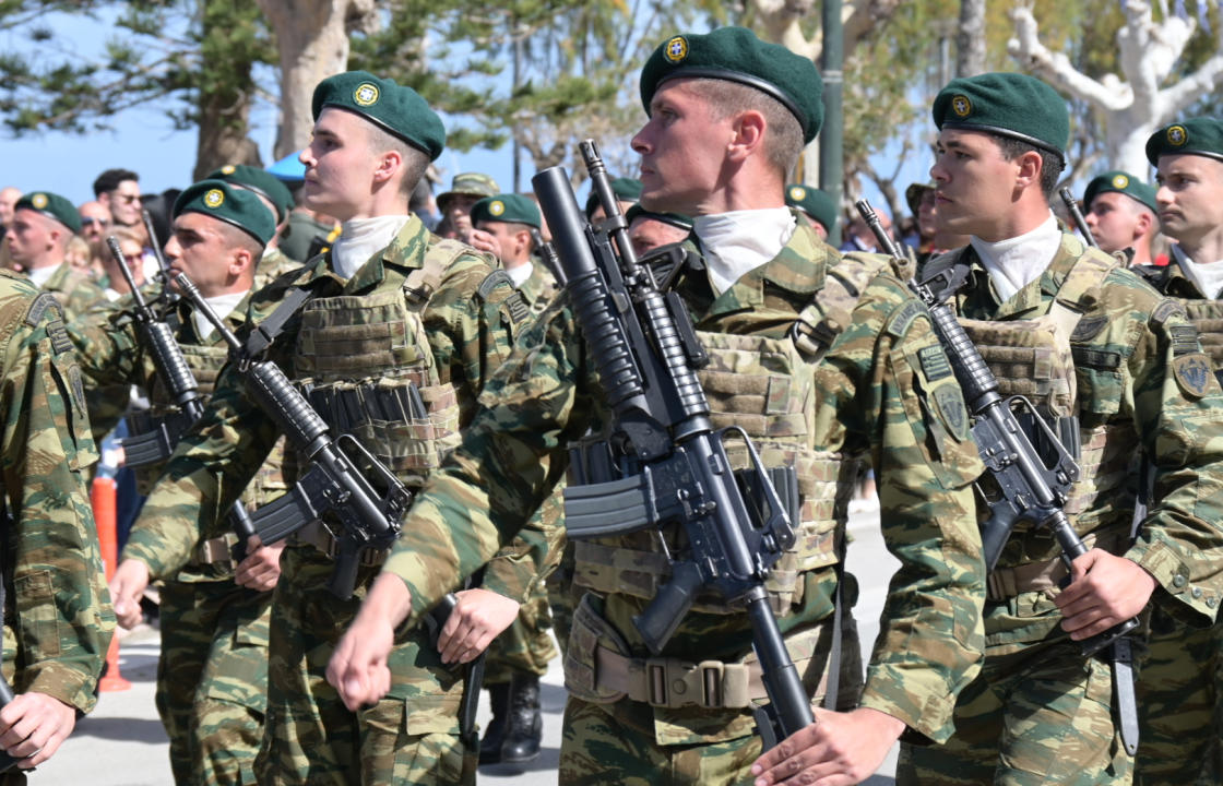 Η παρέλαση του στρατού στην Κω, για την Επέτειο της Ενσωμάτωσης της Δωδεκανήσου