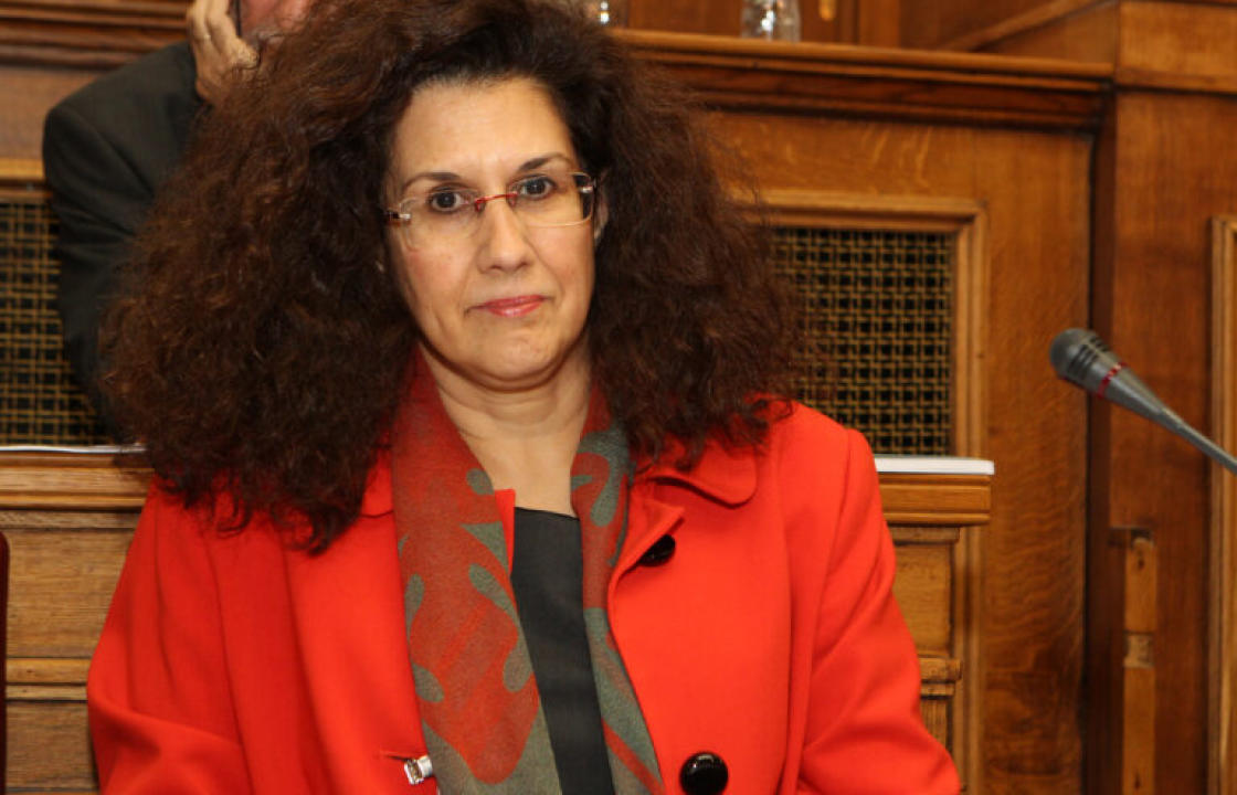 Η καθηγήτρια Καλλιόπη Σπανού υπηρεσιακή υπουργός Εσωτερικών