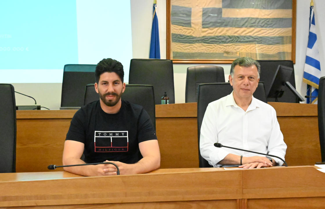 Συνέντευξη του Δημάρχου Κω για το λιμάνι της Κεφάλου, τα νέα έργα της ΔΕΥΑΚ, το Ναυτικό Όμιλο, τον κόμβο της Πειραιώς και τις δημόσιες δομές υγείας της Κω