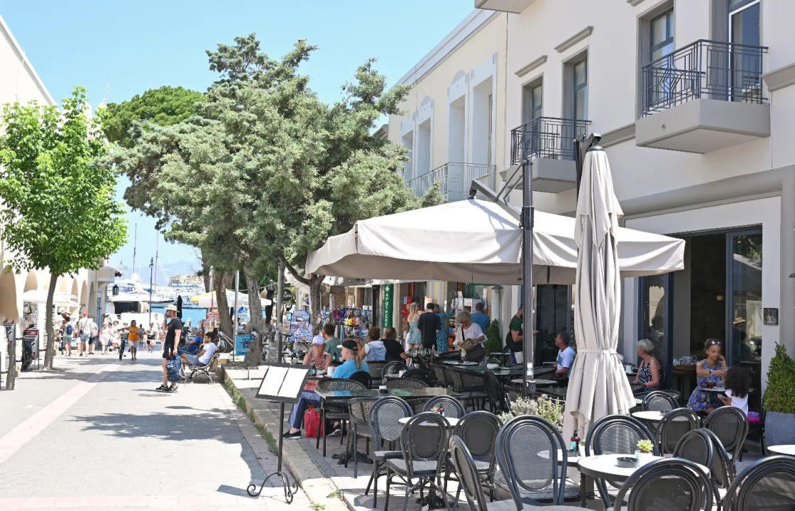 Το Propaganda Caffe στην Πλατεία Καζούλη κάνει τη διαφορά