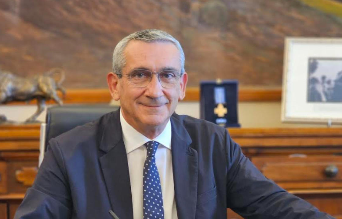 Υπεγράφη η εργολαβική σύμβαση μεταξύ Περιφέρειας Νοτίου Αιγαίου – Δήμου Τήλου και αναδόχου, για το έργο της  βελτίωσης του υφισταμένου Δημοτικού οδικού δικτύου Δήμου Τήλου