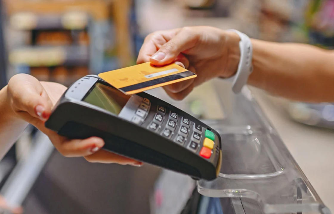 Υποχρεωτικά ασφάλιση, MyDATA, POS – Μετρητά μόνο κάτω από 500€