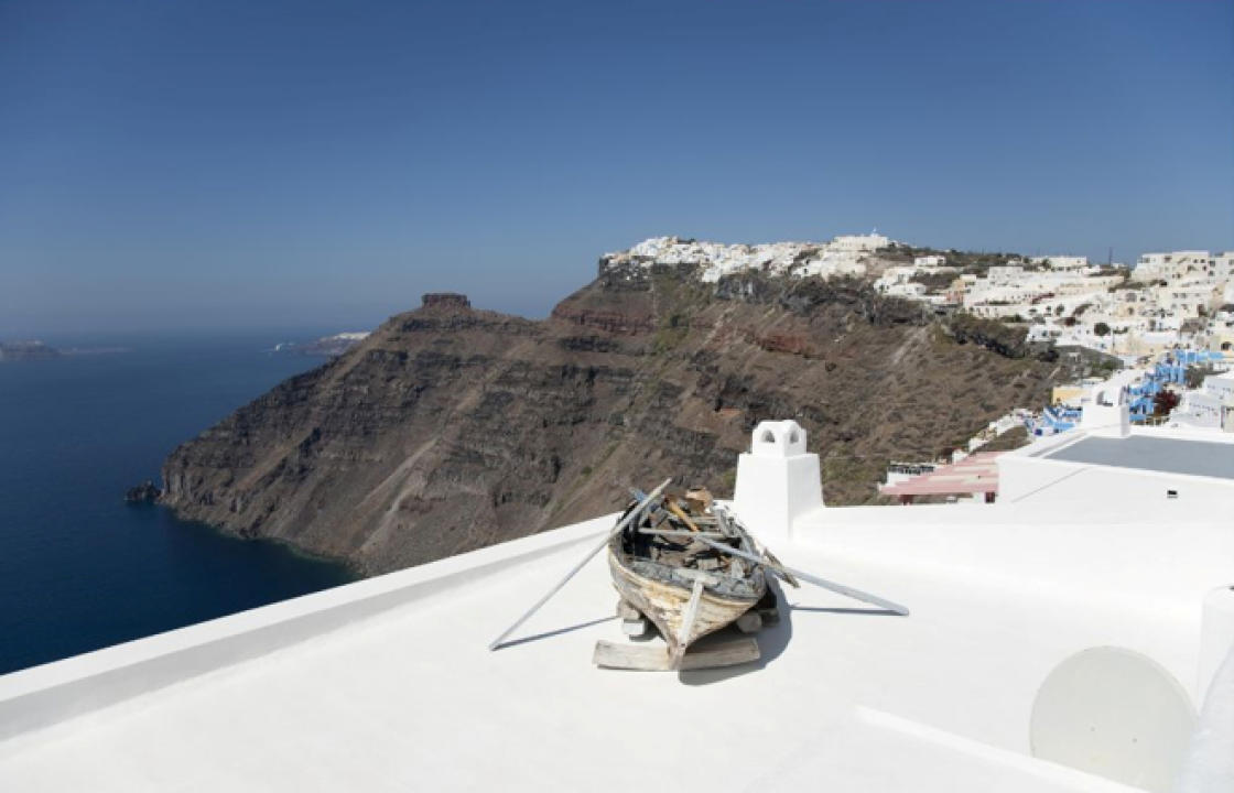 Πώς να ανακαλύψεις τις κρυφές ομορφιές στη Σαντορίνη