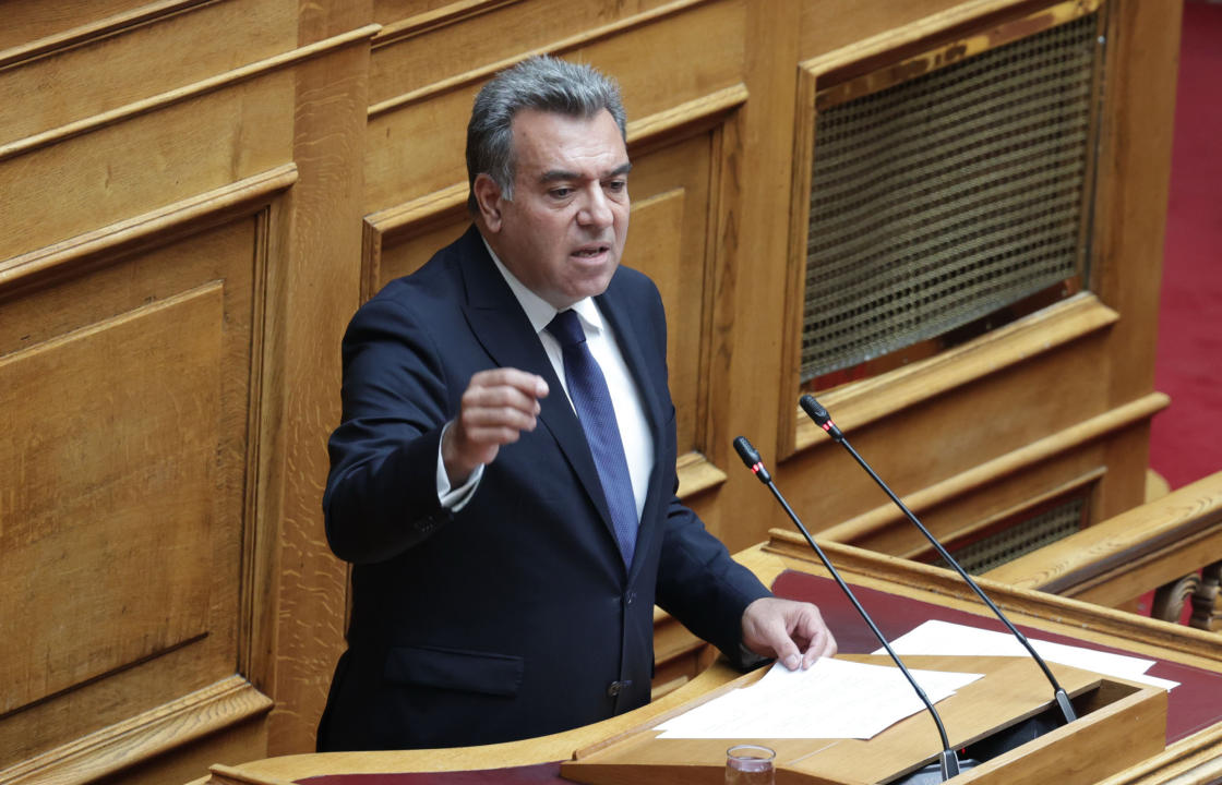 ΜΑΝΟΣ ΚΟΝΣΟΛΑΣ: «Επτά προτάσεις για να ενισχυθεί η βιωσιμότητα και η ανταγωνιστικότητα του κλάδου των ταξί»