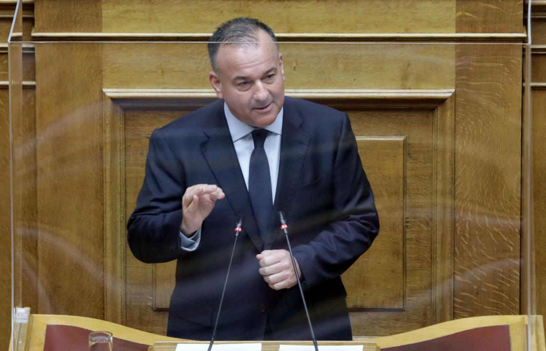 Ψηφίστηκε η τροπολογία του Υπουργείου Ναυτιλίας και Νησιωτικής Πολιτικής για τα οστρακαλιευτικά και σπογγαλιευτικά σκάφη