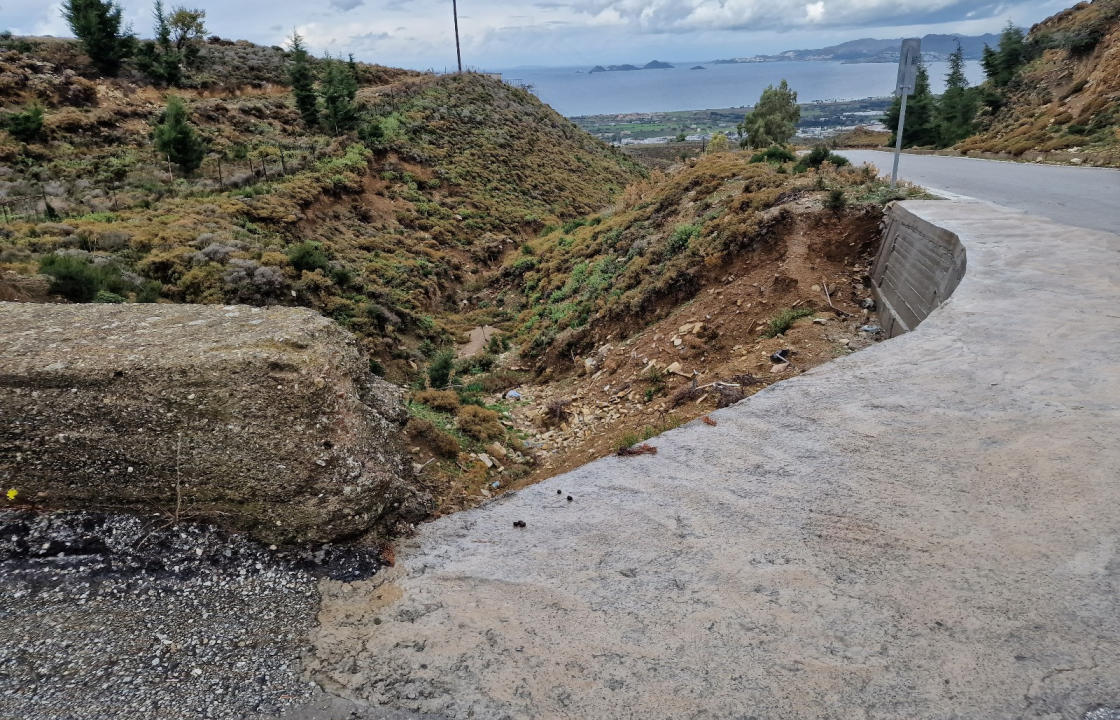 Να μπουν προστατευτικά σε επικίνδυνα σημεία του οδικού δικτύου που ενώνει το Πλατάνι με τη Ζιά ζητούν πολίτες