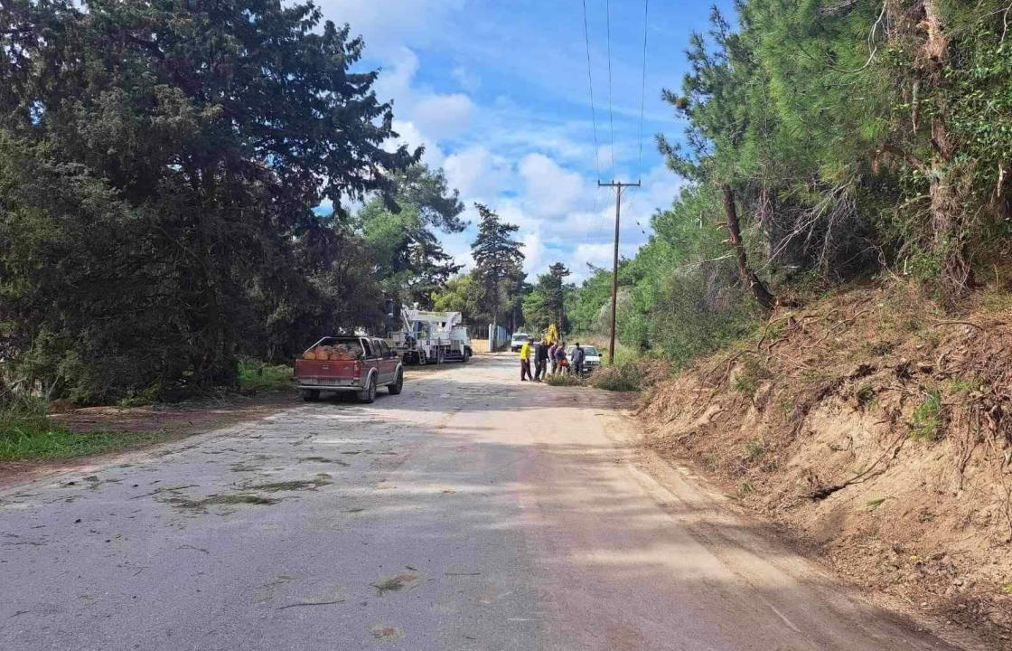 Εθελοντική δράση σωματείων σε συνεργασία με την Περιφέρεια για την άρση επικινδυνότητας σε σημεία του οδικού δικτύου Ρόδου