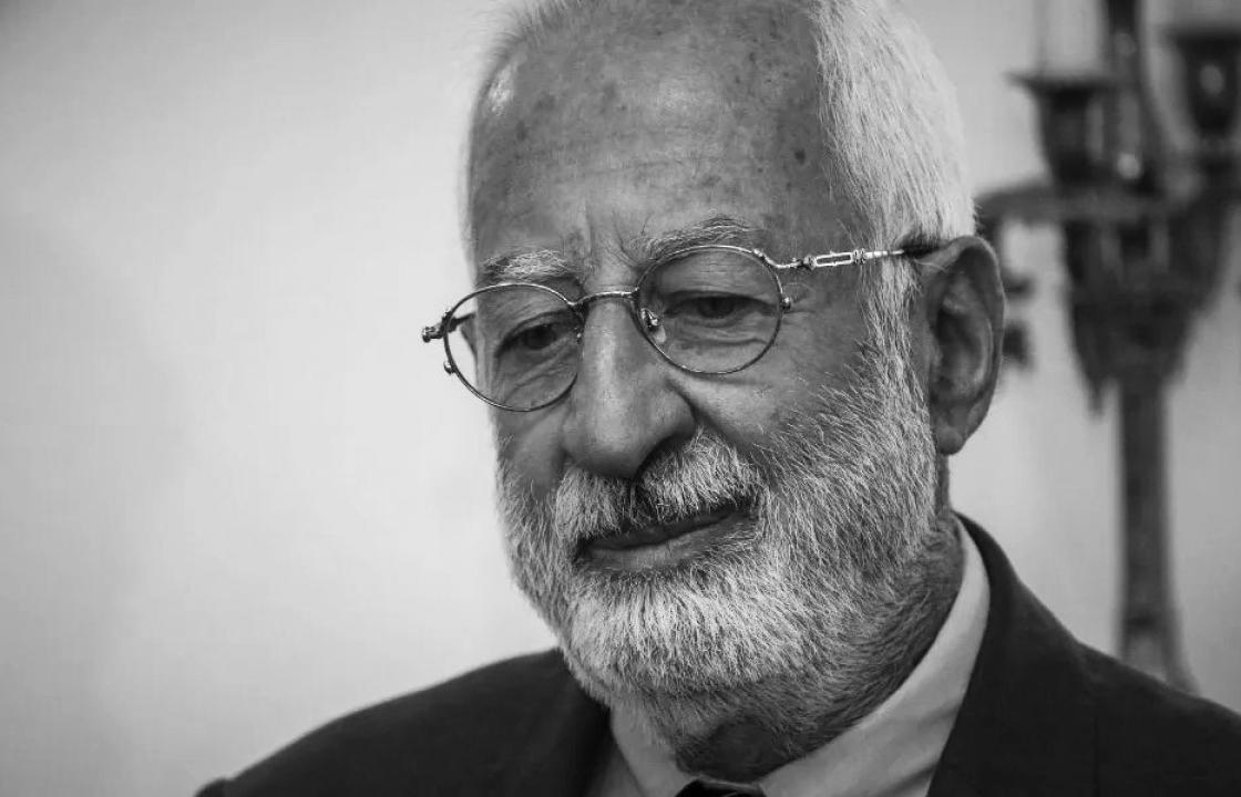 Ο Ι. Β. Κασιώτης για τον Μανόλη Χατζηγιακουμή: &#039;&#039;ΟΛΒΙΟΣ ΤΑΦΟΣ&#039;&#039;