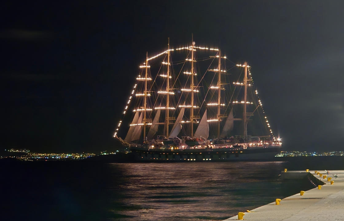 Εντυπωσιάζει το Royal Clipper, το μεγαλύτερο ιστιοφόρο στον κόσμο, που βρίσκεται στην Κω