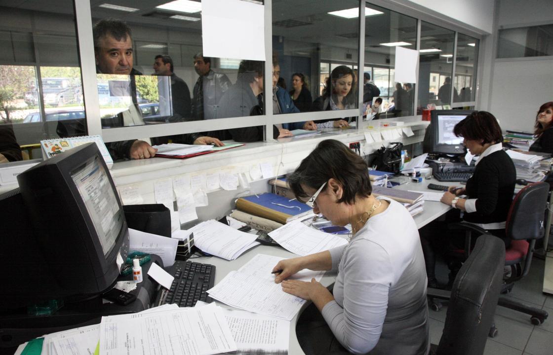Πώς μεταβιβάζουν ακίνητο όσοι έχουν αρρύθμιστα χρέη προς την εφορία