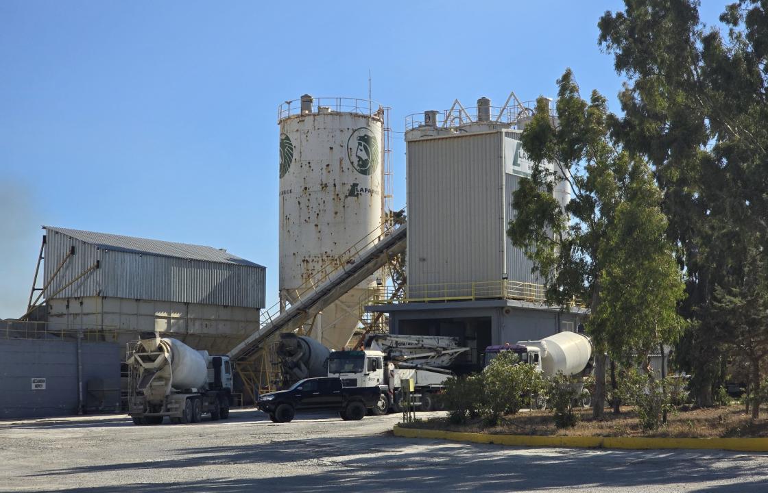Η φωτιά μπήκε στις εγκαταστάσεις της Lafarge Beton ΗΡΑΚΛΗΣ - Σώθηκαν από θαύμα. Υπερπροσπάθεια του προσωπικού