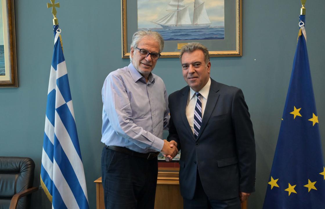 Συνάντηση του Μάνου Κόνσολα με τον Υπουργό Ναυτιλίας και Νησιωτικής Πολιτικής, Χρήστο Στυλιανίδη για όλα τα θέματα της ακτοπλοΐας και των νησιών