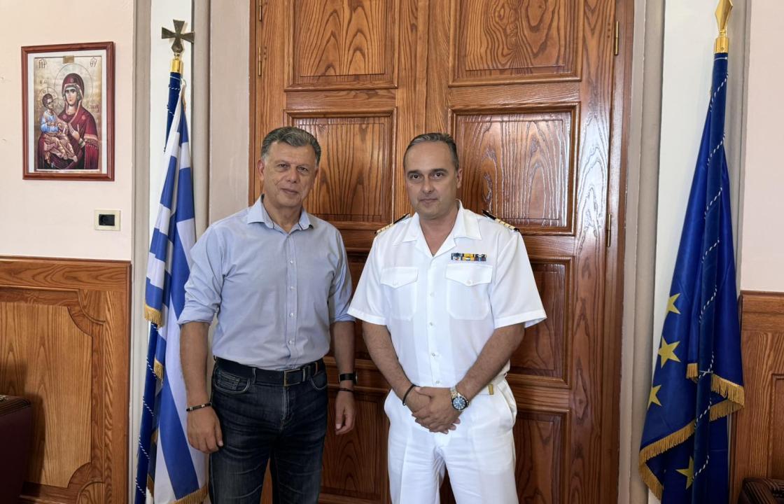 Η επίσκεψη του νέου Λιμενάρχη Κω,  Πλοίαρχου Λ.Σ. Ιωάννη Μάργαρη, στον Δήμαρχο Θεοδόση Νικηταρά